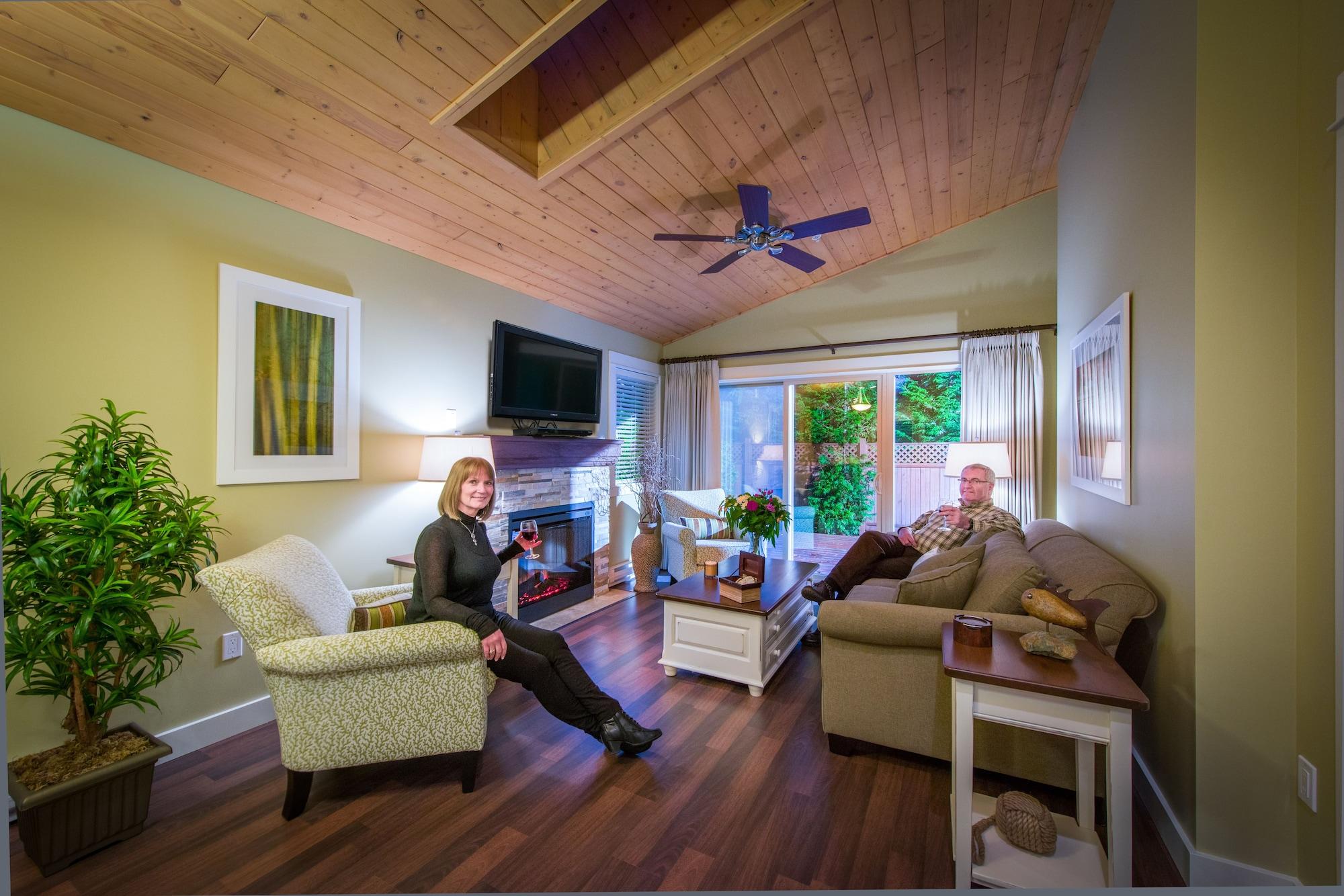Oceanside Village Resort Parksville Exteriér fotografie